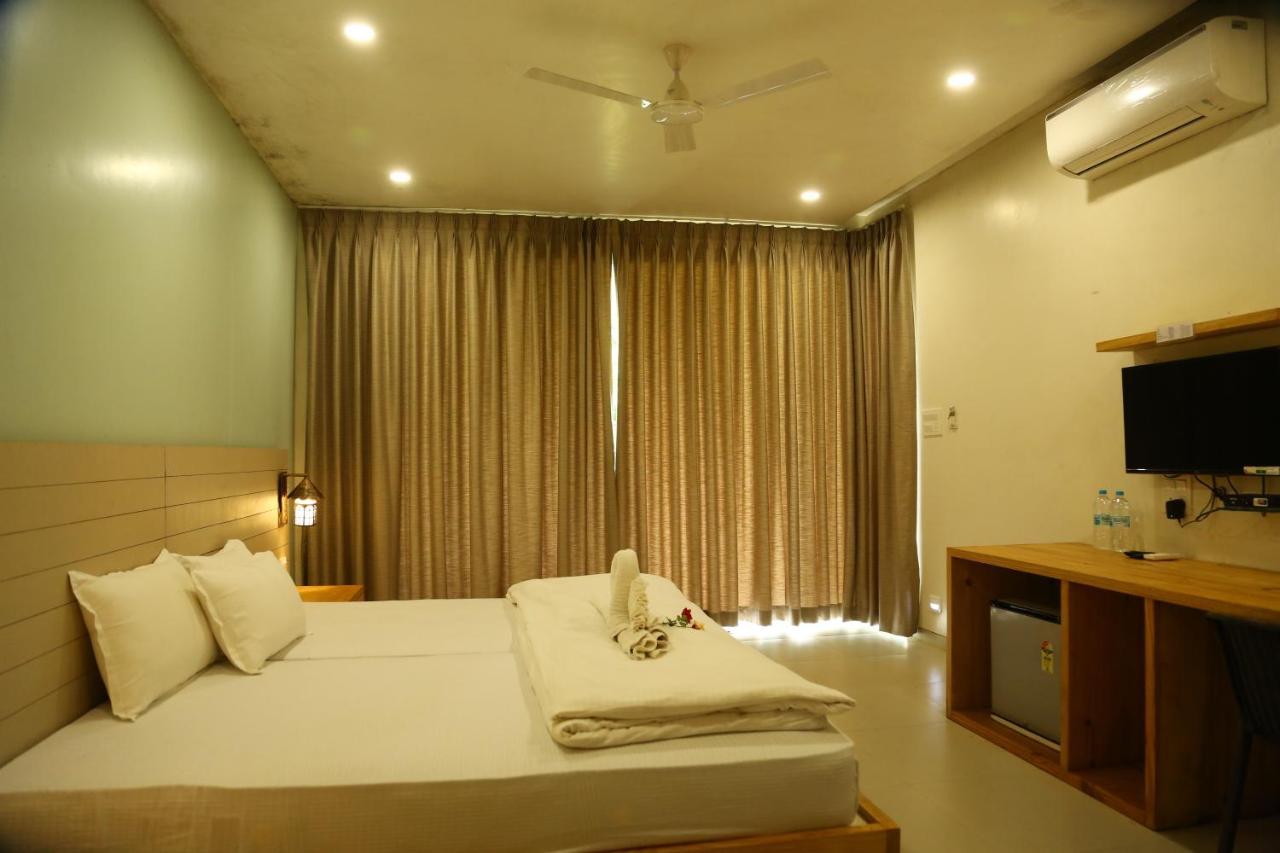 Nature Leap Resort 伊加特普里 外观 照片